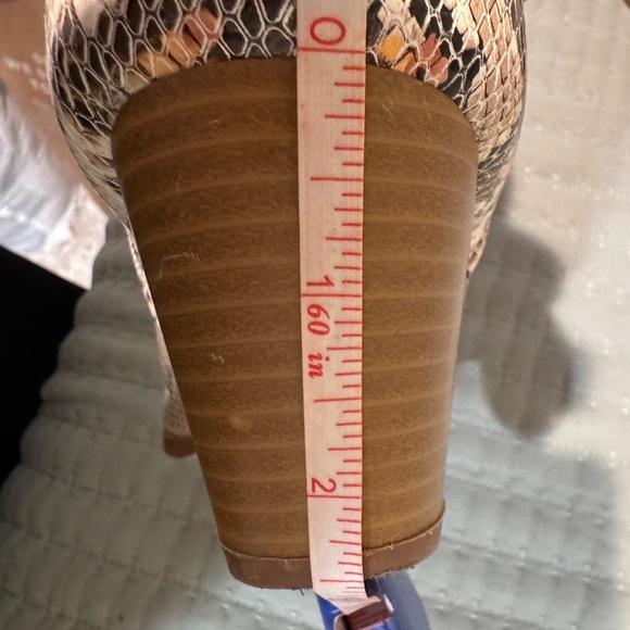 COCONUTS BY MATISSE Snake Print Heeled Booties Size 8M GUC - Picture 7 of 9